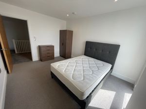 Photo 19- click for photo gallery